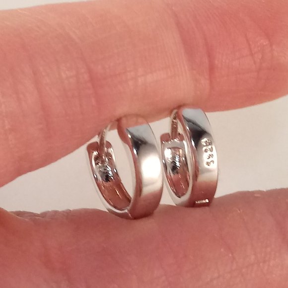 Mens 925 Sterling Silver Smooth Huggie Hoop Earrings 12mm Party Gift - Picture 5 of 5